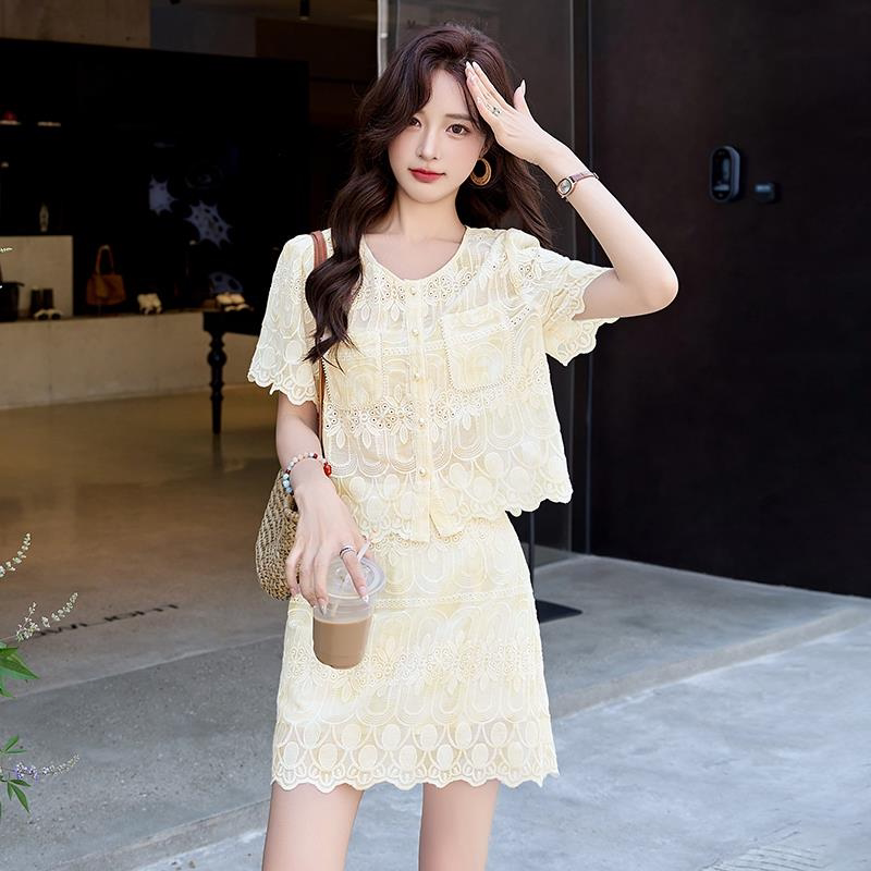 轻奢富家千金高级感蕾丝刺绣上衣套装裙女夏名媛气质半身裙两件套