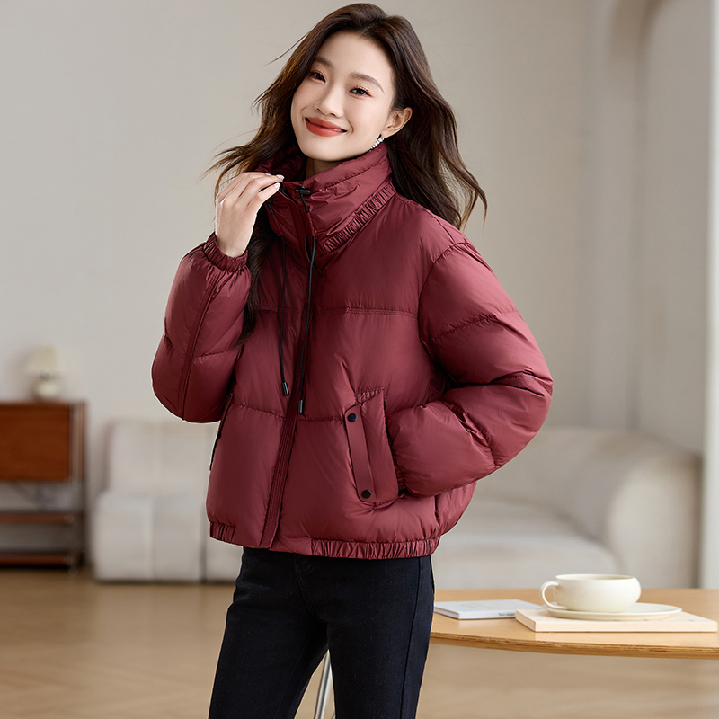 红色短款羽绒服冬季新款轻薄休闲保暖韩版宽松白鸭绒小个子短外套