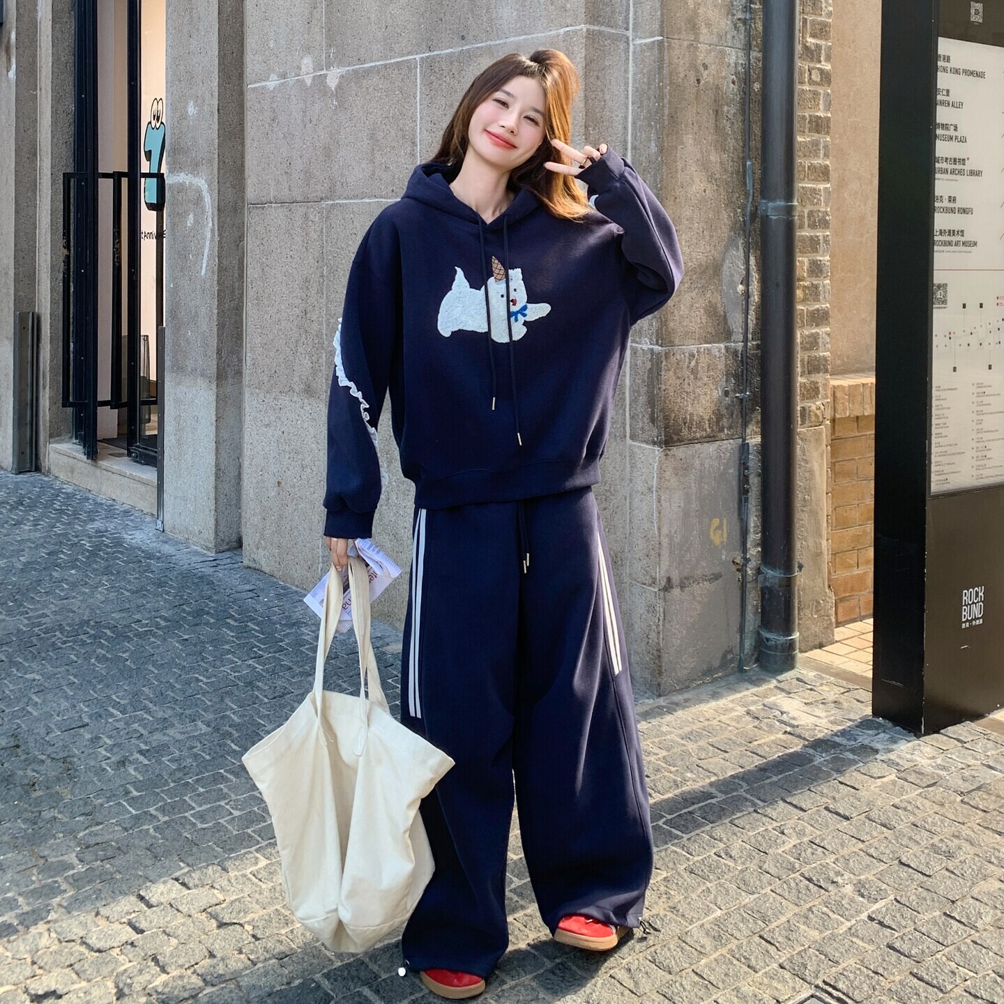 俏皮减龄少女感拼接连帽卫衣套装2026秋新款韩系慵懒松弛感两件套
