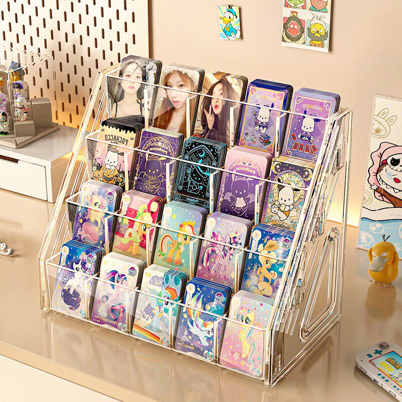 卡片展示架桌面小卡牌收纳摆放亚克力奥特曼明信片阶梯分格卡位盒