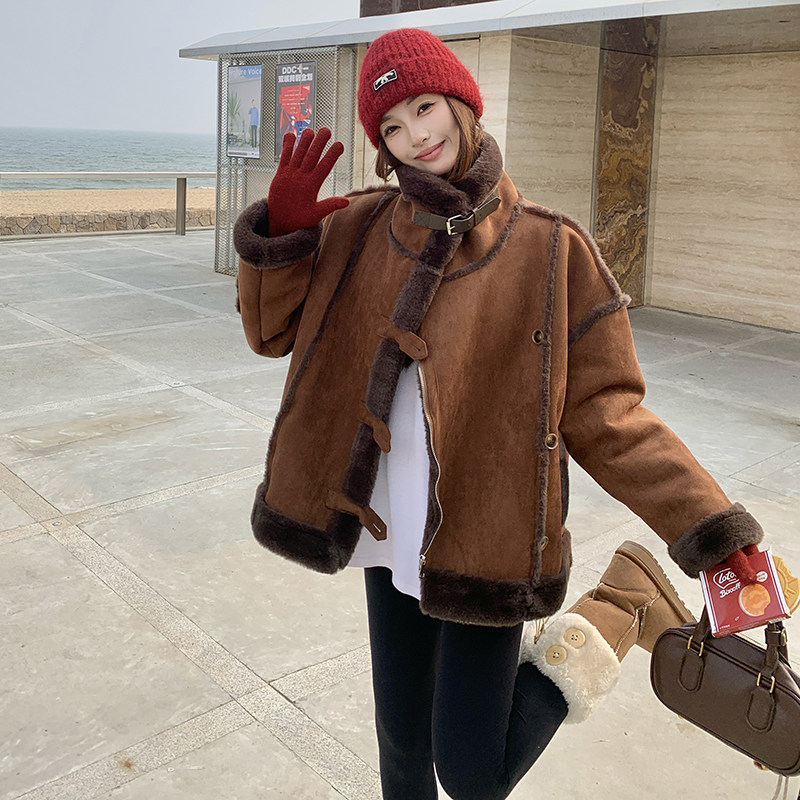 咖色麂皮绒皮毛一体羊羔毛外套女2025新款爆款秋冬加绒加厚机车服,女装短外套,浙宝271