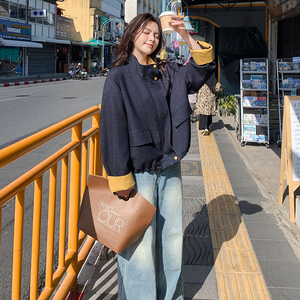 撞色拼接休闲短外套女2025春季新款设计感超好看宽松百搭夹克上衣图片