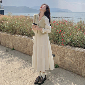 白色法式长袖连衣裙女2025年春季新款开春绝美气质裙子图片