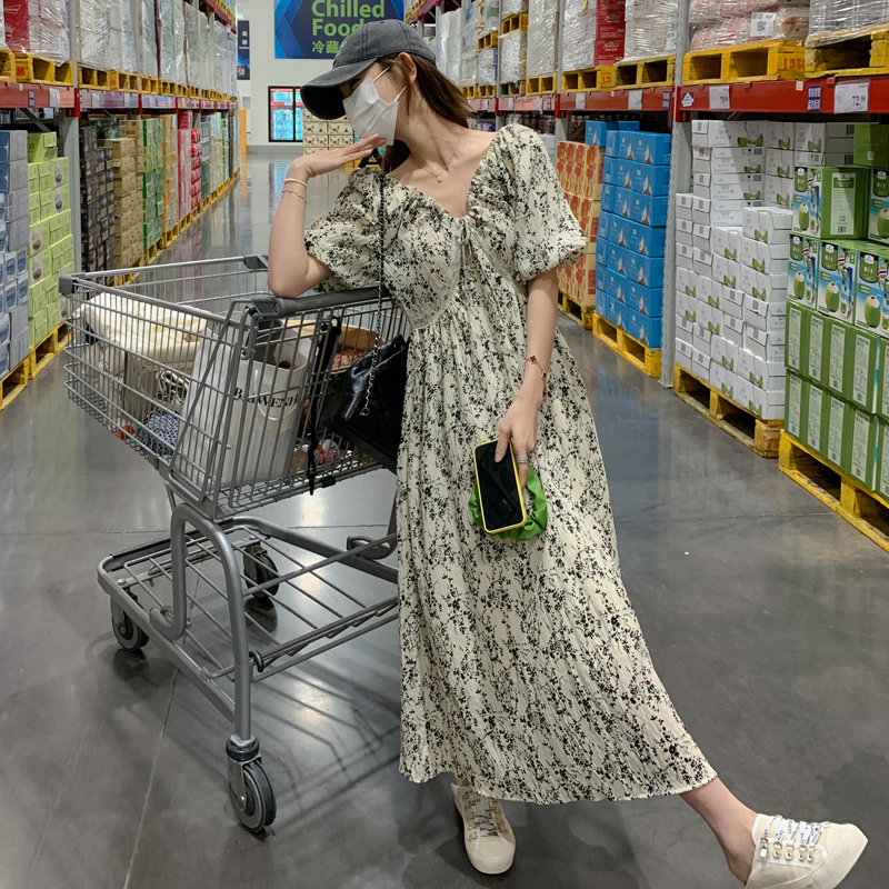 爆款碎花连衣裙女夏2024新款法式气质减龄网红森系女神范长裙少女，女装连衣裙，浙宝271