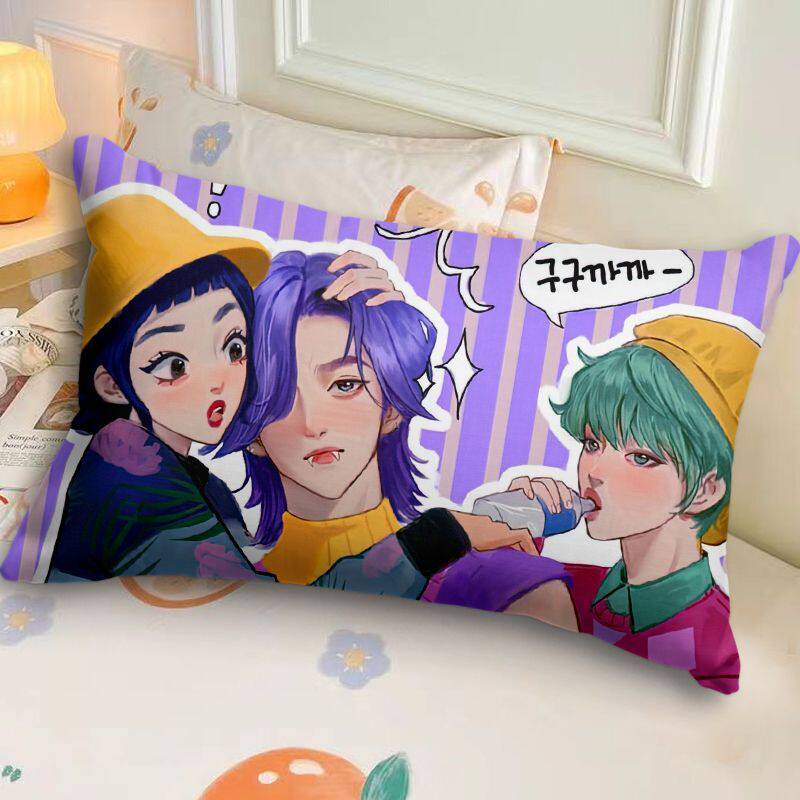猎魔女团长方形睡觉抱枕动漫定制学生午睡枕头沙发装饰靠垫可拆洗
