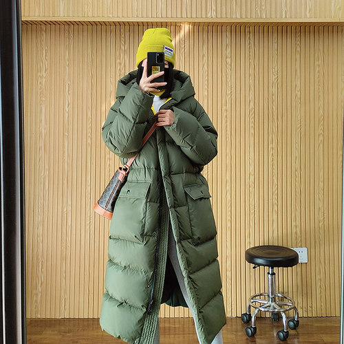 诗都奇95白鹅绒加厚女羽绒服