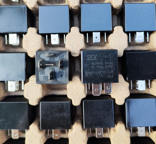 汇港汽车继电器ZZ1413-S-DC12V-C-R 12V40A大功率5脚