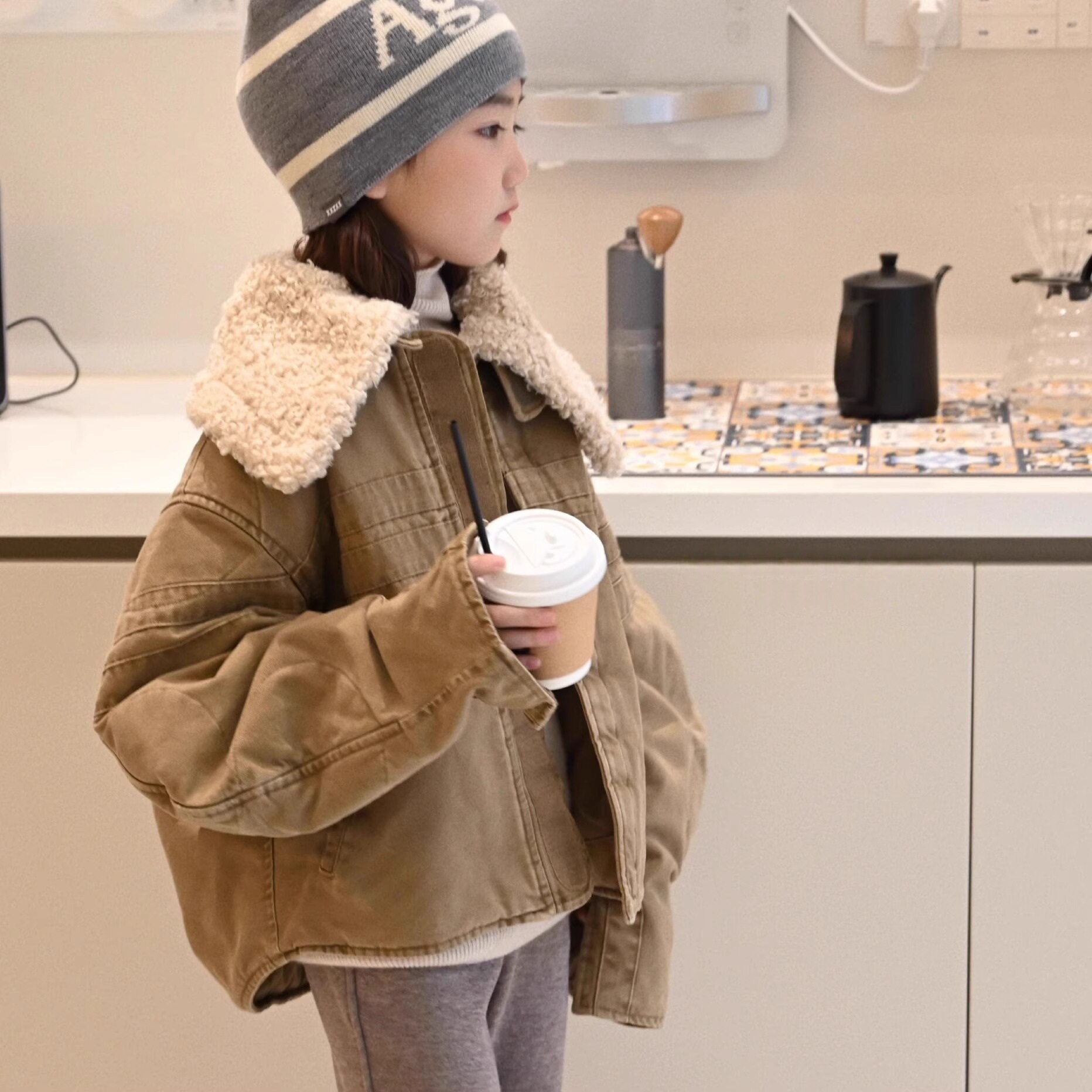 女童个性蝙蝠衫棉服2025新款冬装女孩夹棉加厚棉衣翻领外套棉袄子