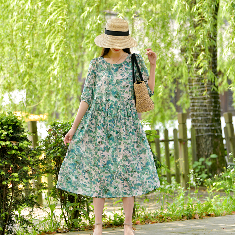棉绸连衣裙2025新款夏季女时尚印花人造棉宽松大码外穿中长款裙子