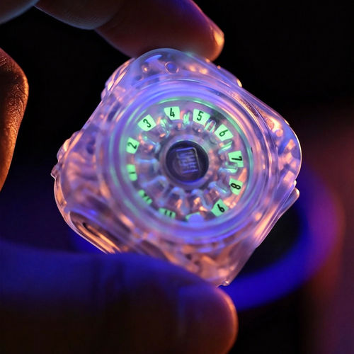 发糕搞点好玩解压大师edc推牌玩具复合玩法啪啪币手指尖减压神器