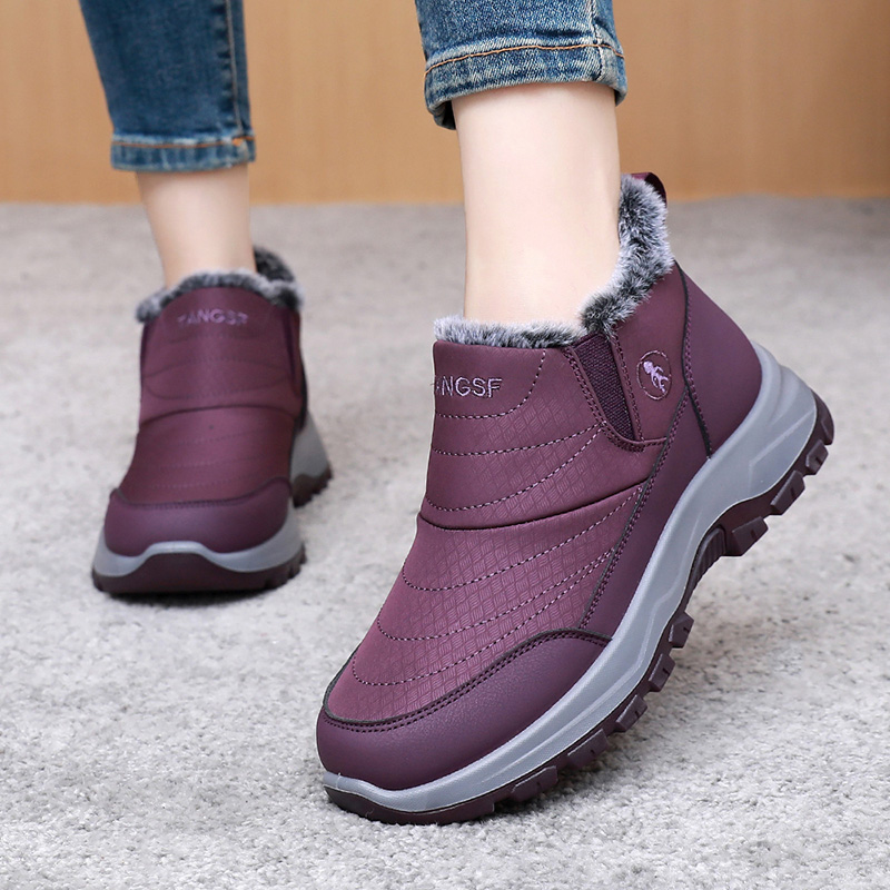 雪地靴新款女棉鞋冬季北京布鞋加绒加厚保暖妈妈棉靴软底防滑休闲