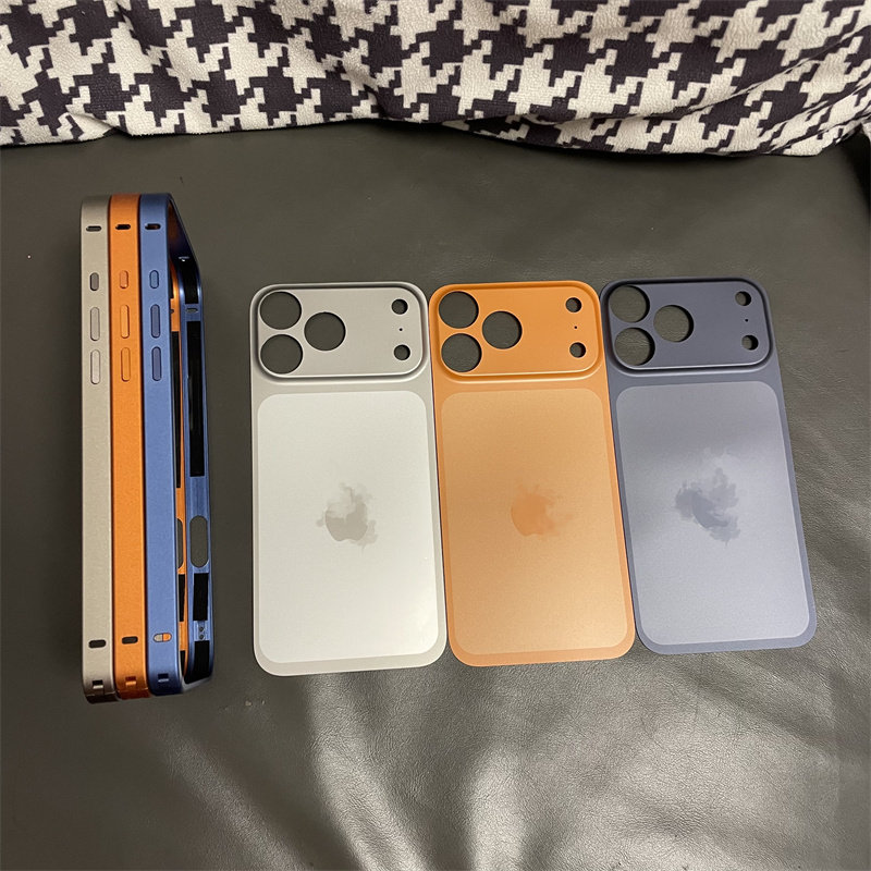 适用iPhone17pro超薄磨砂橙色蓝色银色后背贴膜苹果17promax金属边框带背板彩膜手机保护框
