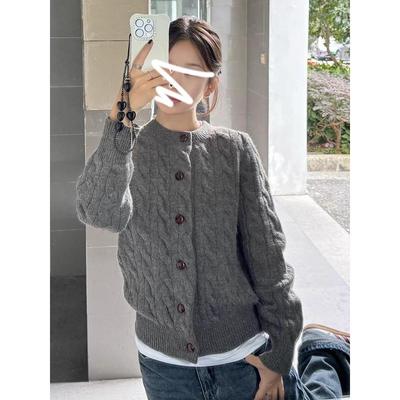 灰色麻花毛衣外套女秋冬季