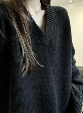 黑色V领毛衣女秋冬新款加厚宽松慵懒冬季复古松弛感针织套头上衣