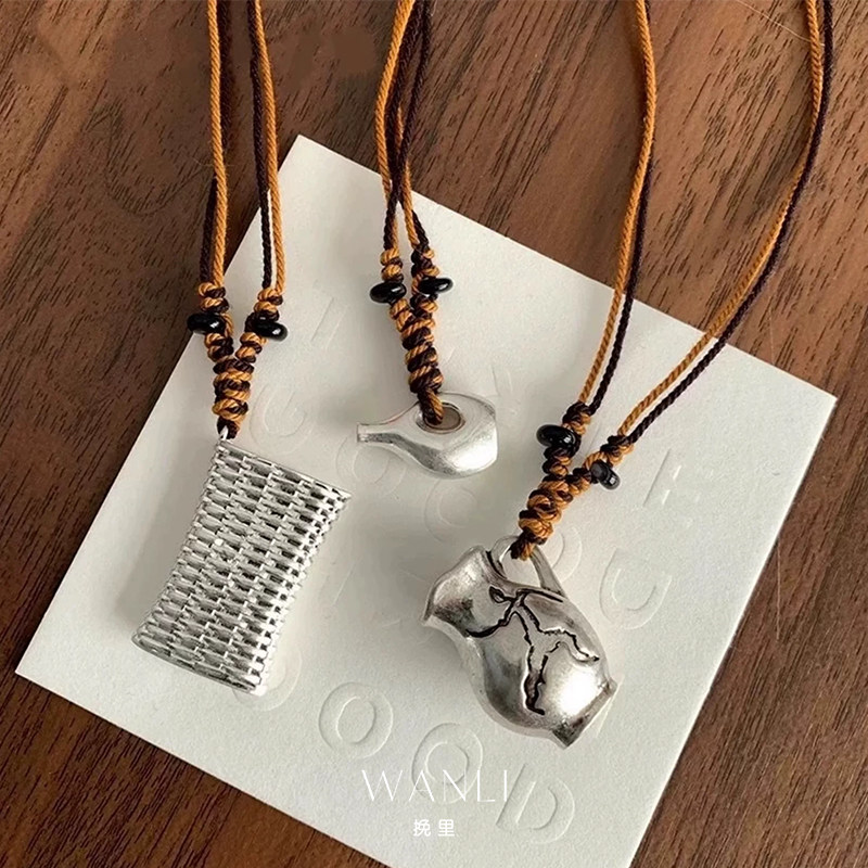 挽里2026新款复古酒壶项链高级感轻奢小众黑绳花篮长款毛衣链配饰