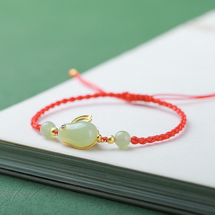 生肖兔手链女生2026招财玉兔小众饰品手工编织手串新年礼物女