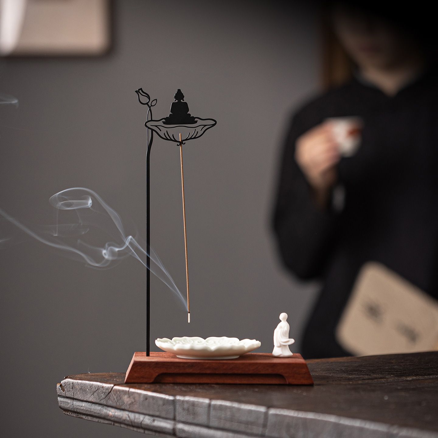 禅意佛像倒挂香插家用室内香薰炉线香夹香插香座盘香香薰敦煌摆件