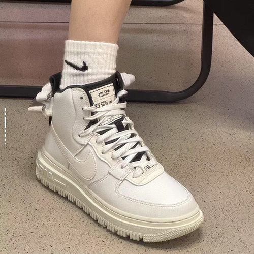 耐克AirForce1女子高帮板鞋