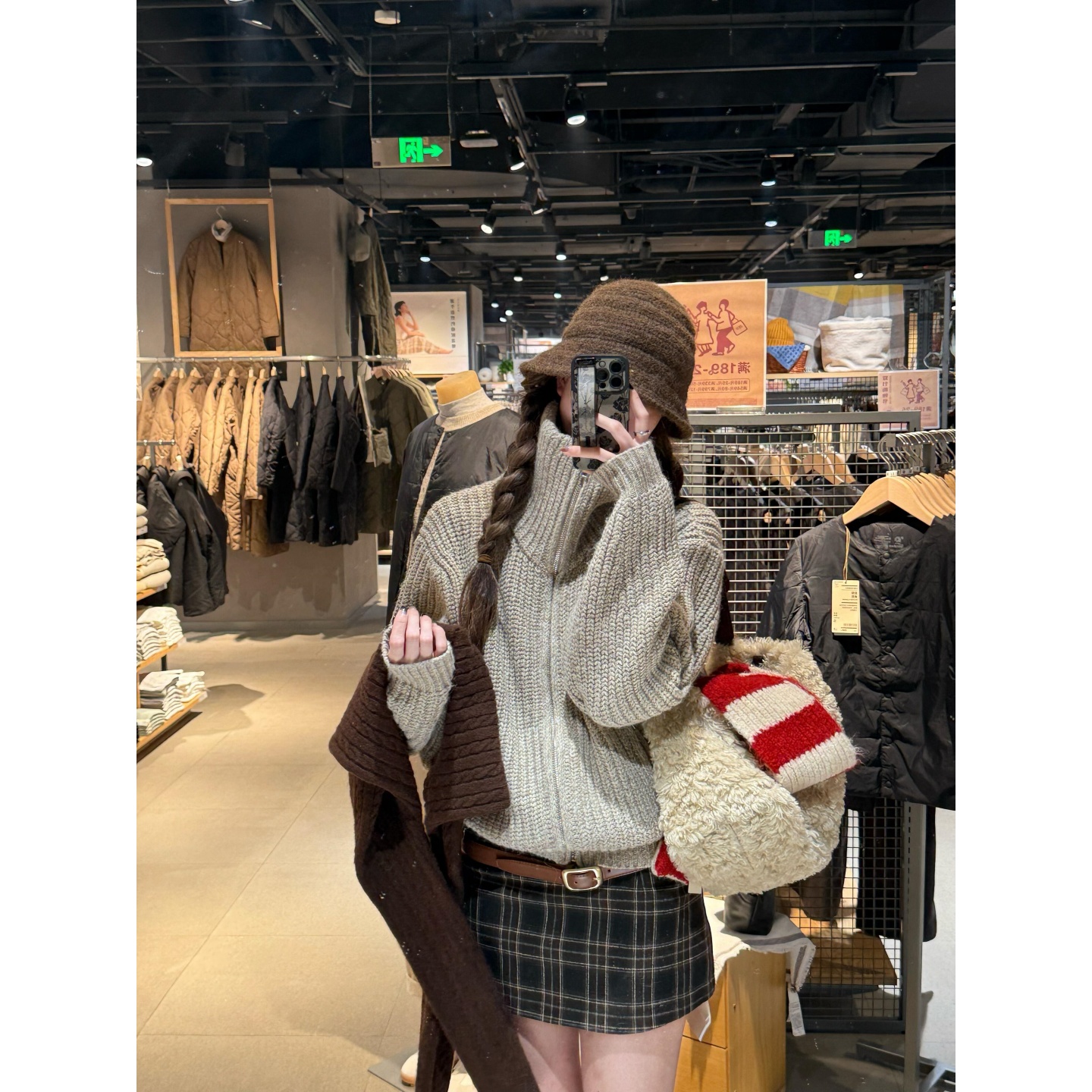 慵懒燕麦色粗针织毛衣女2025