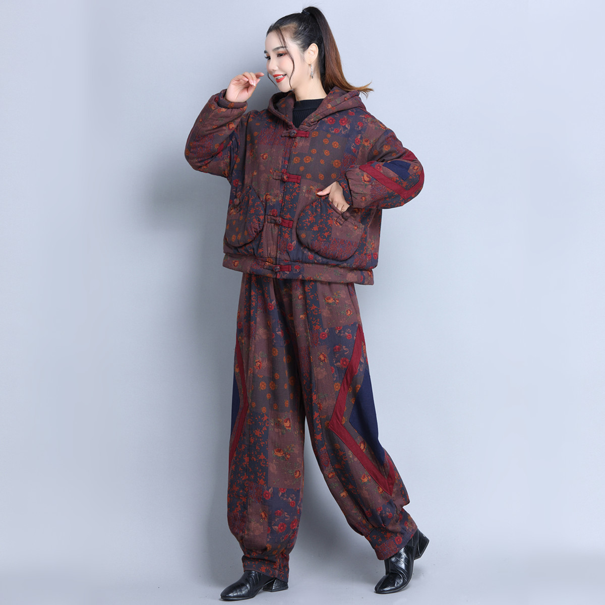 民族风印花连帽妈妈装棉服套装