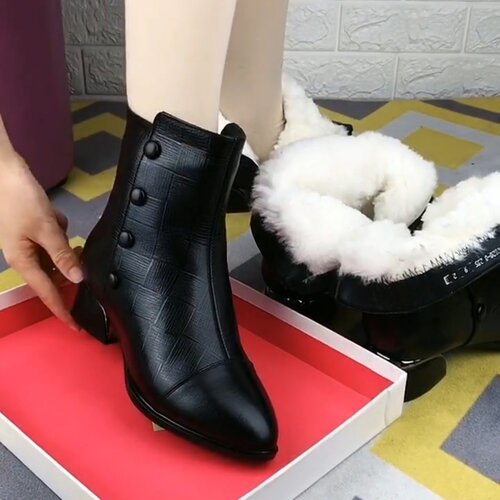 冬季羊毛新款尖头加绒加厚短靴