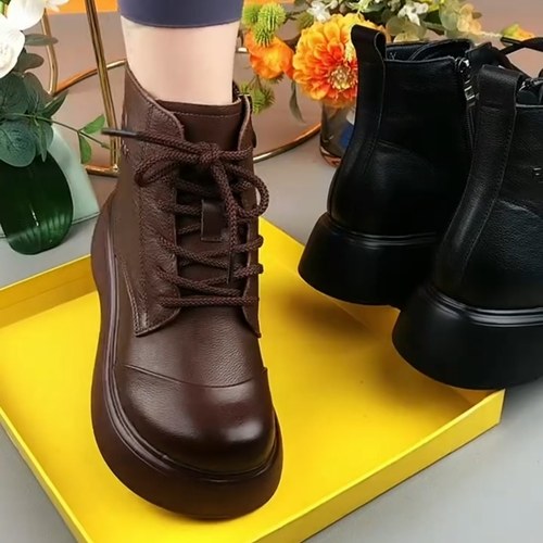 马丁靴羊毛聚氨酯短靴厚底