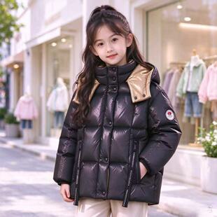 2026冬季新款女童连帽加厚羽绒服黑色亮面撞色拼接中长款冬季外套
