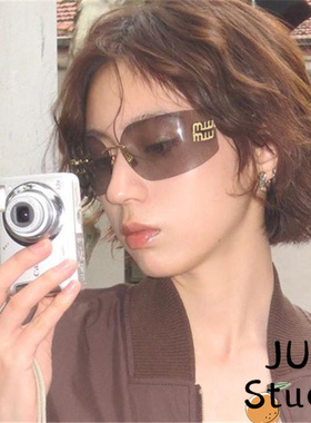 防紫外线字母无框墨镜千禧辣妹