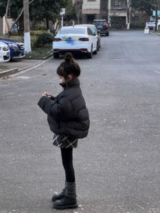 韩版 新款 女童羽绒服中大童白鸭绒绒羽绒面包服 冬季 吉小可童装
