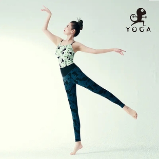 壁虎瑜伽服女套装高级感彩色瑜伽裤高腰提臀外穿春夏健身竹林深处