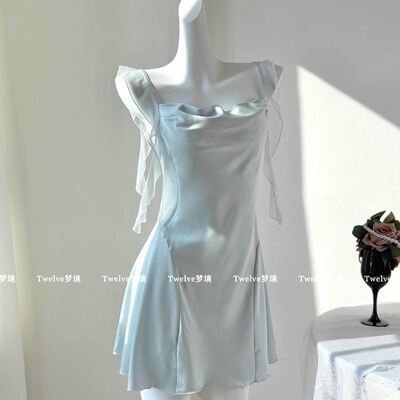 纯欲风荡领多色性感露背睡裙