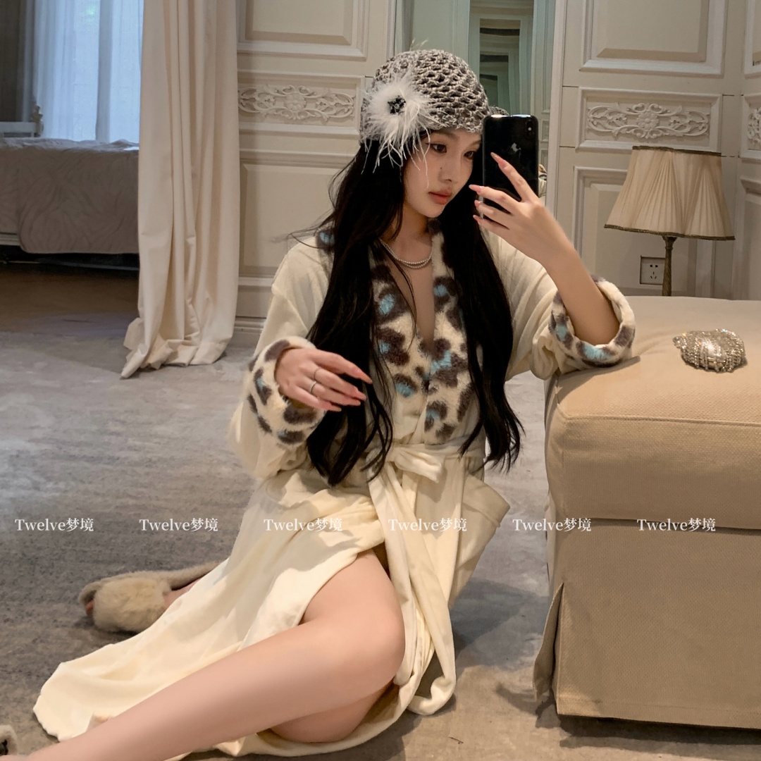 秋冬加厚睡衣女长款睡袍两件套