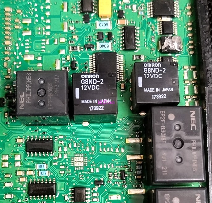 G8ND-28脚宝马x6门锁继电器