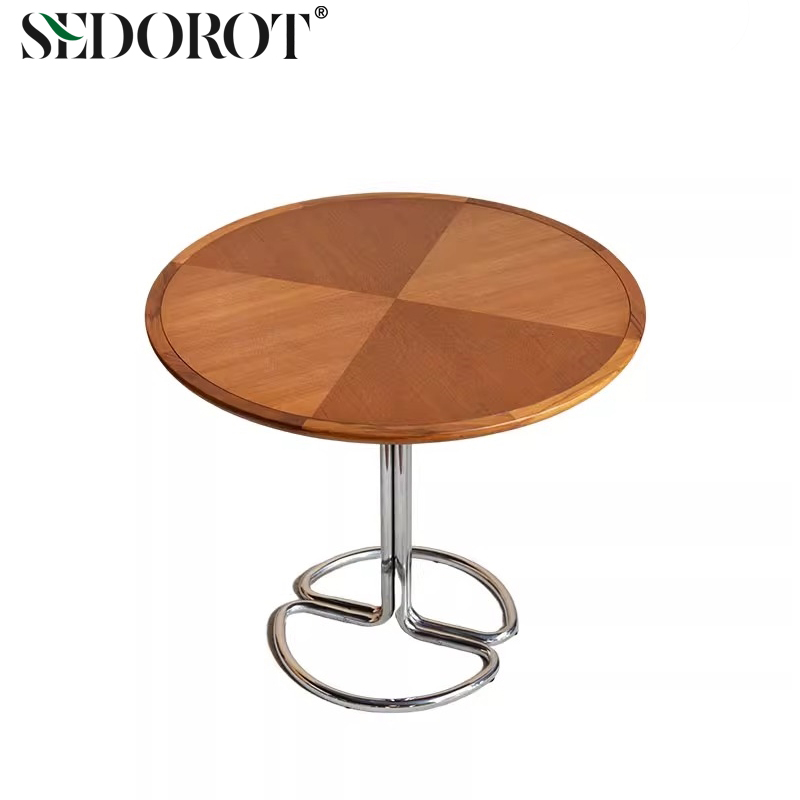 北欧简约实木圆形餐桌