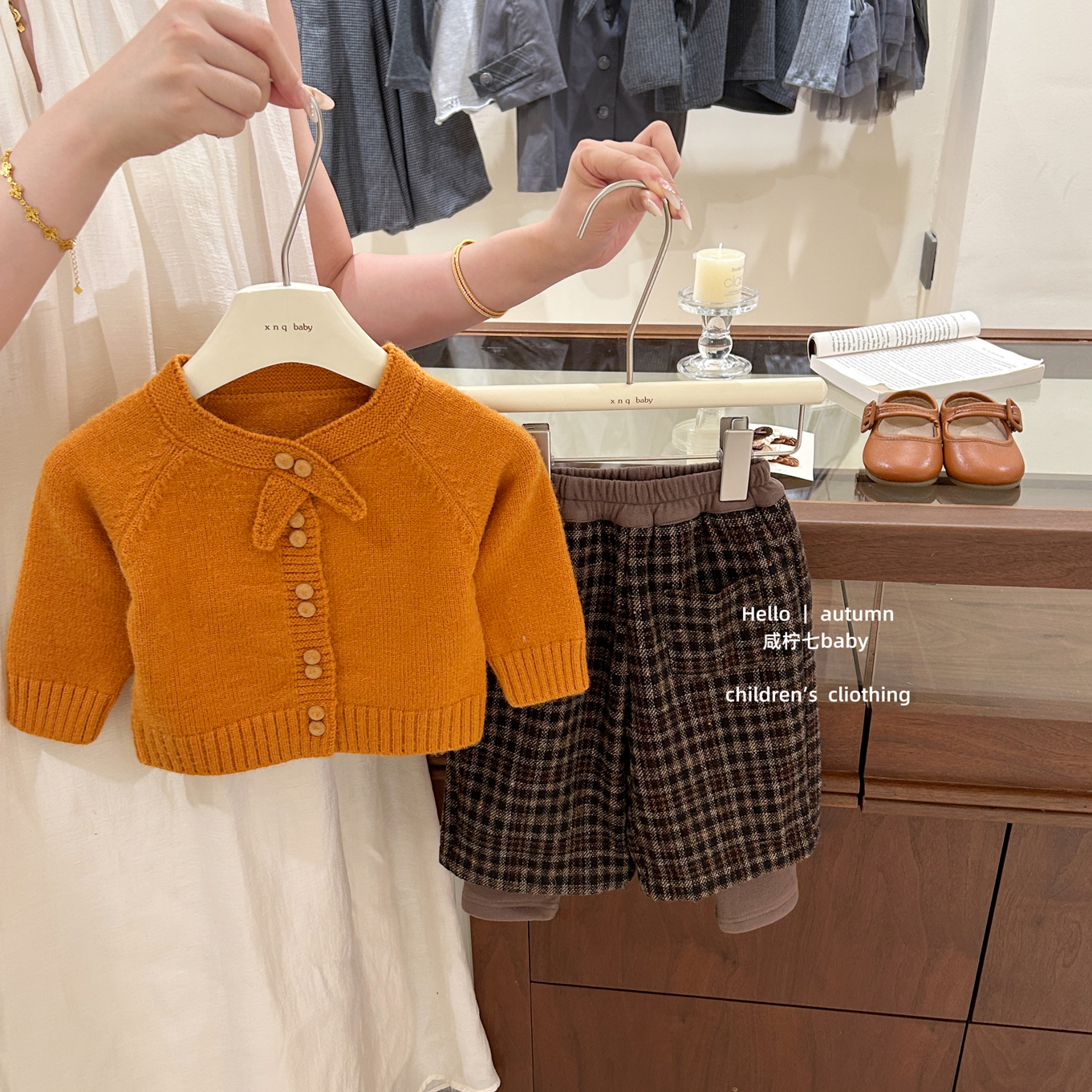 显白南瓜橘！女童韩系针织毛衣