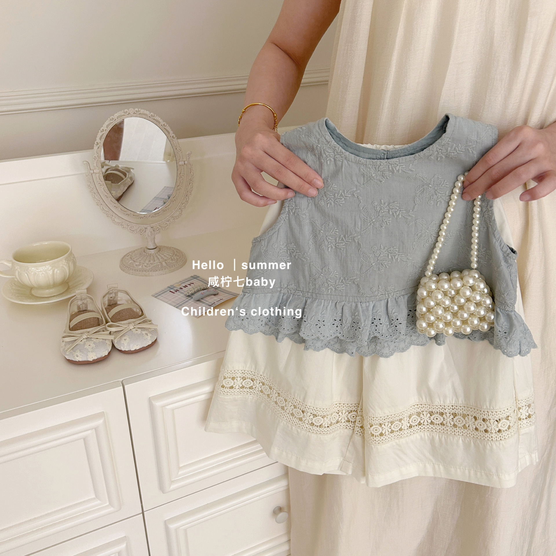 气质蕾丝花边背心娃娃衫