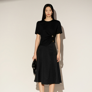 XG/雪歌24春黑色连衣裙短袖收腰轻熟优雅风显瘦长裙XL104018A590