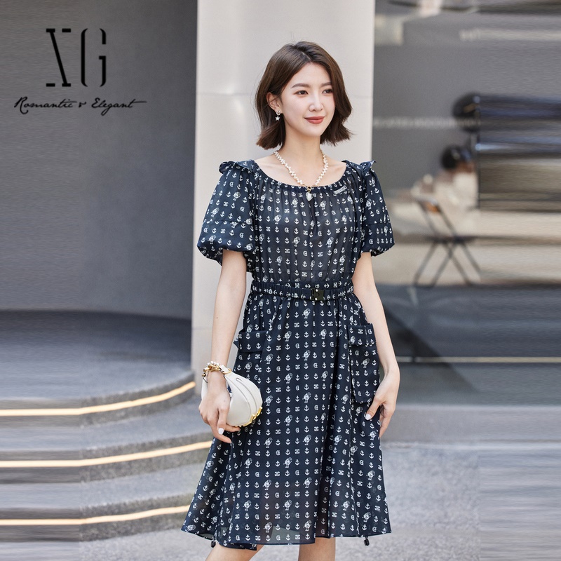 xg雪歌雪纺花色连衣裙女一字领2023夏季新款休闲中裙XI204029B697