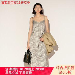 XG/雪歌26春款V领无袖吊带连衣裙女中长款开叉印花裙XL104002B493