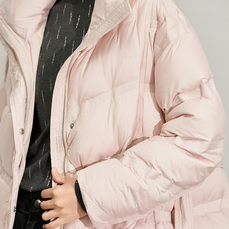 XG/雪歌25年冬季新款百搭宽松中长款连帽羽绒服外套XJ406089A416