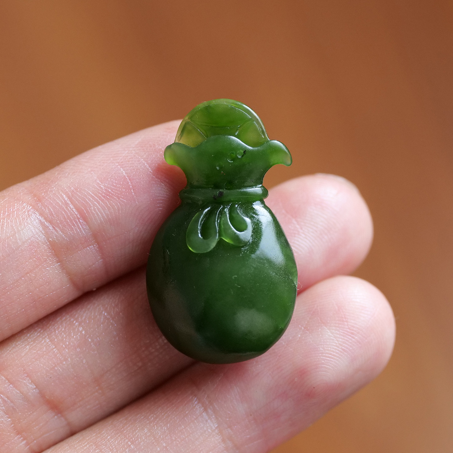 天然和田玉俄料碧玉老料菠菜绿福袋挂件生日礼物8z