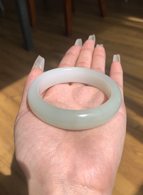 54.5圈口天然和田玉青海料白串翠半山水手镯57.3克