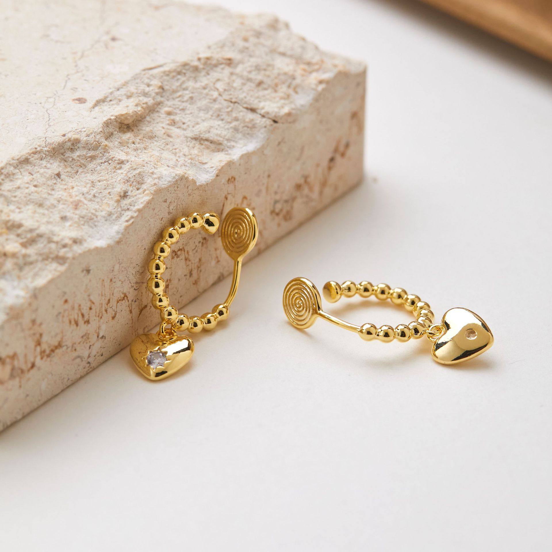 超美OL金色爱心耳环圆珠耳圈女芒星小众感高级独特百搭蚊香盘耳夹,饰品/流行首饰/时尚饰品新,耳钉,淘宝优惠券,粉丝福利购,淘宝优惠卷