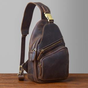 复古做旧小众疯马牛皮男士 多隔层胸包真皮单肩斜挎运动小背包