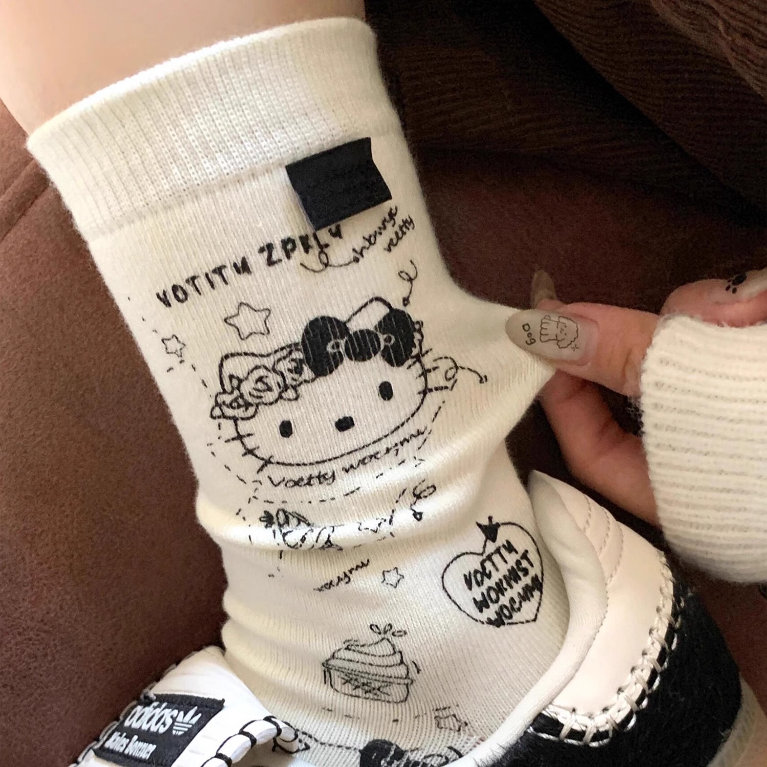 袜子女春秋2025新款薄款白色百搭HelloKitty夏季棉袜堆堆袜中筒袜