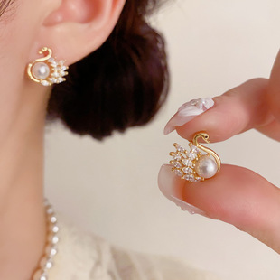 韩版精致时尚轻奢满钻珍珠天鹅耳钉小众气质简约设计感百搭耳饰品
