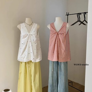 韩系甜美爱心V领刺绣扭结背心女夏显瘦别致独特小衫 上衣 无袖 衬衫