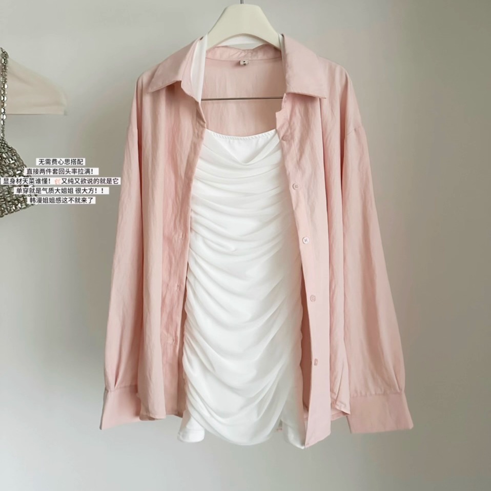 韩系慵懒感衬衣外套+挂脖背心裙