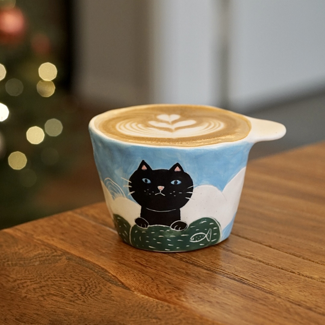 花间树里。景德镇手捏手作手绘釉下彩黑猫咖啡杯拿铁拉花杯茶杯子