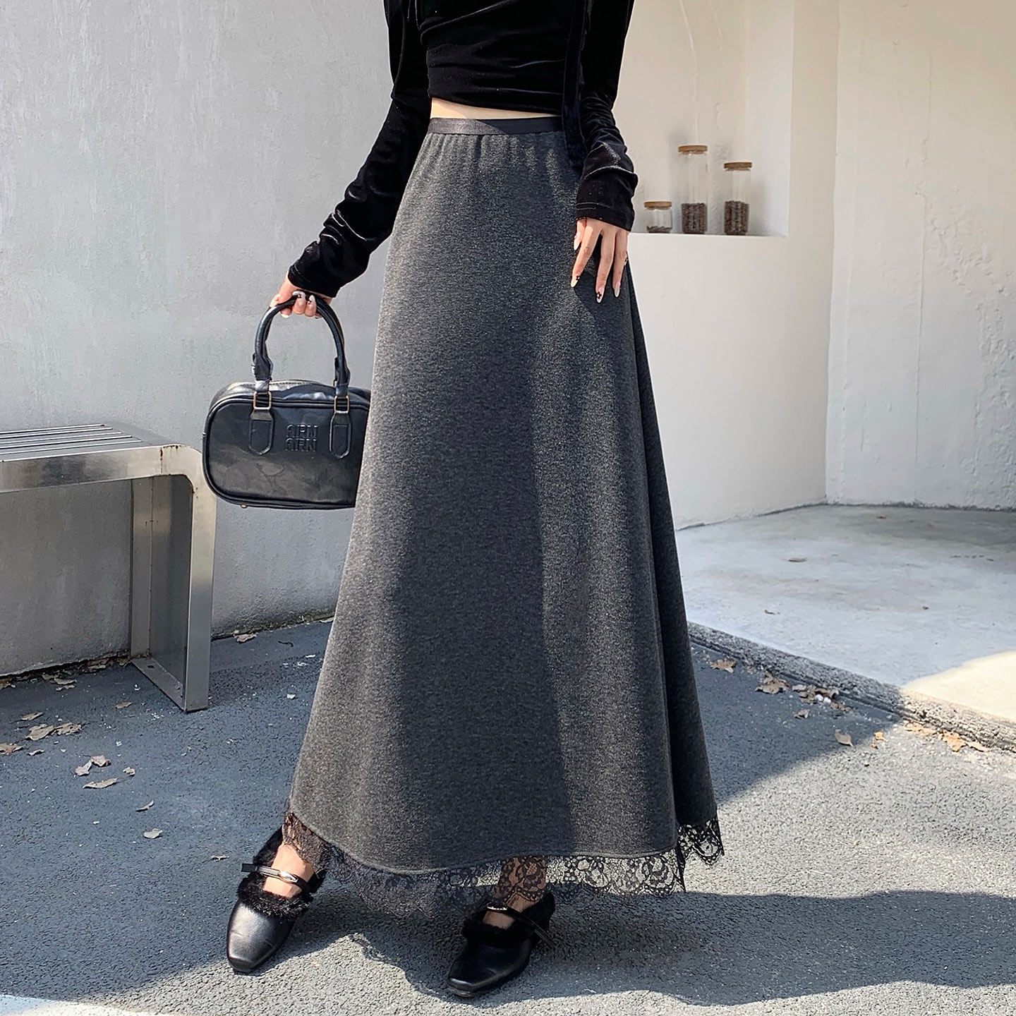 灰色毛呢半身裙中长款女士2025秋冬新款法式蕾丝花边拼接a字裙子